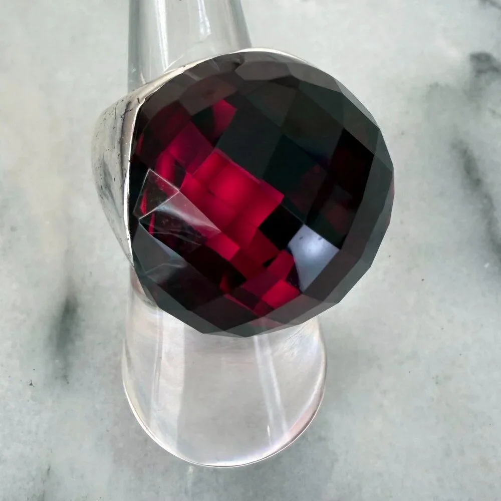 Huge Red / Deep Fuchsia Fun Statement Cocktail ring - 5.25 - Picture 11 of 16
